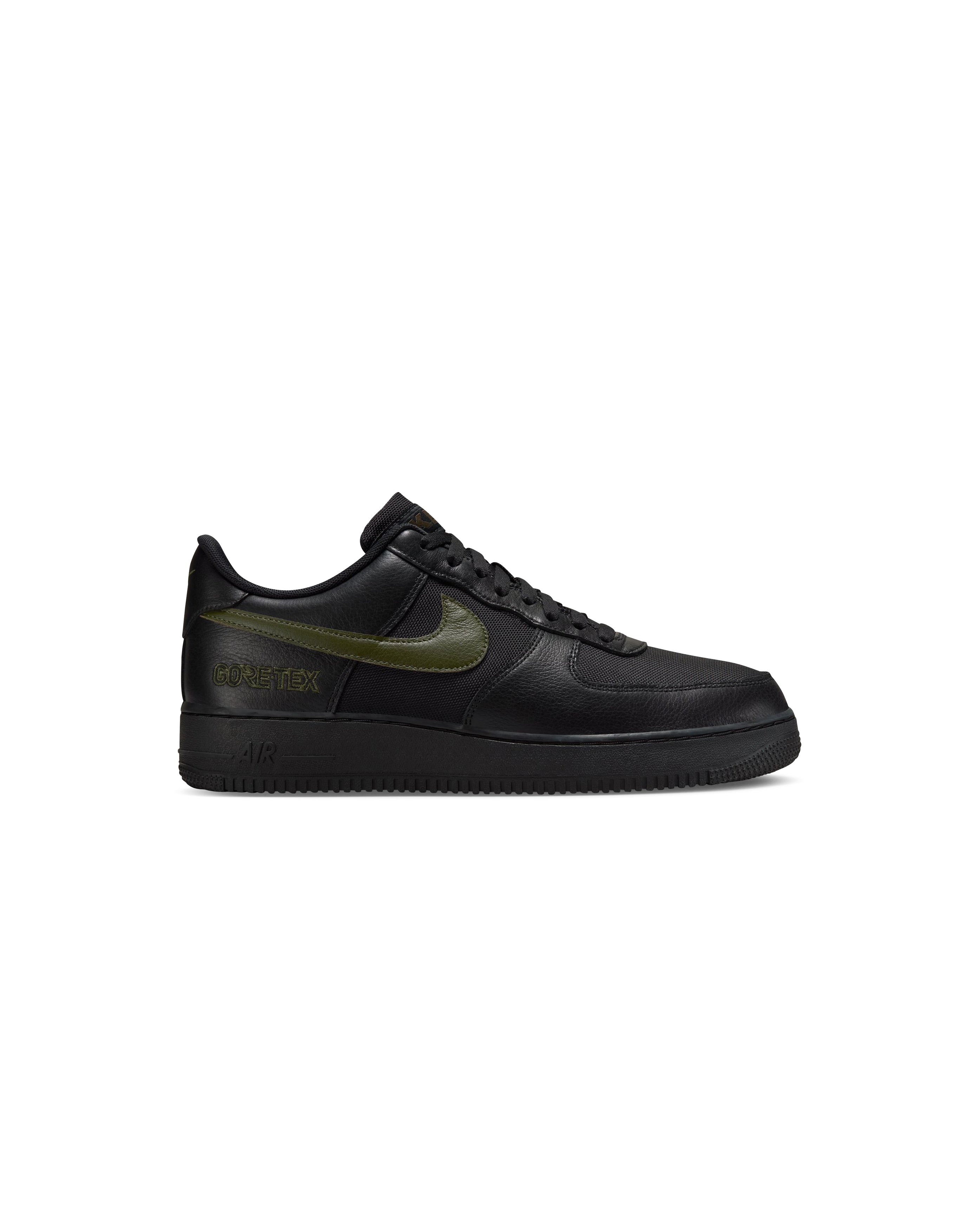 Nike air force 1 07 low black and white deals